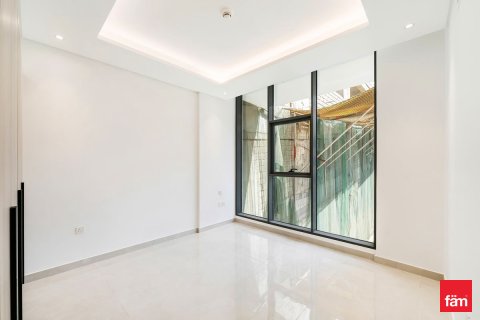 Apartment in Dubai, UAE 2 bedrooms, 121.9 sq.m. № 648022 - photo 12