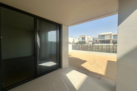 Villa para arrendamento em Jebel Ali, Dubai, EAU 4 quartos, 348 m2 № 739383 - foto 2