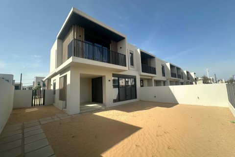 Villa para arrendamento em Jebel Ali, Dubai, EAU 4 quartos, 348 m2 № 739383 - foto 10