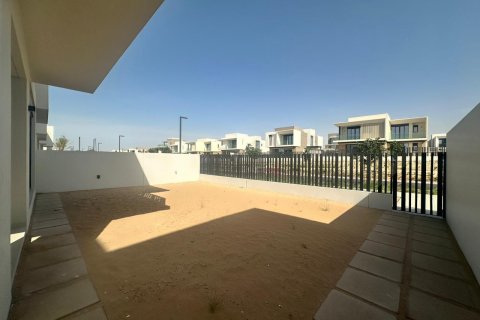 Villa para arrendamento em Jebel Ali, Dubai, EAU 4 quartos, 348 m2 № 739383 - foto 9