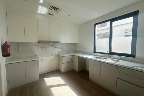 Villa para arrendamento em Jebel Ali, Dubai, EAU 4 quartos, 348 m2 № 739383 - foto 7