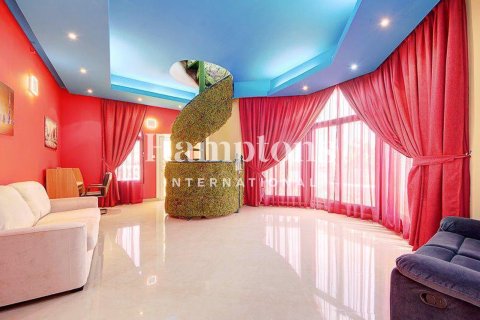 Villa te huur in Emirates Hills, Dubai, VAE 7 slaapkamers, 1723.71947491 vr.m., nr 708935 - foto 14