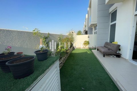 Villa in Dubai, UAE 3 bedrooms, 174.7 sq.m. № 564240 - photo 9