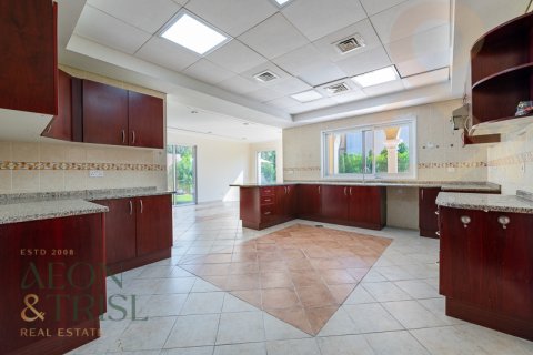 Villa te koop in Green Community, Dubai, VAE 5 slaapkamers, 750 vr.m., nr 648523 - foto 1