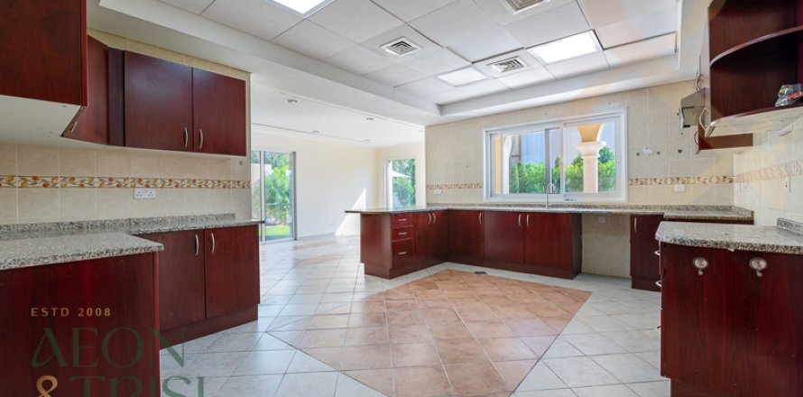 Villa in Green Community, Dubai, VAE 5 slaapkamers, 750 vr.m. nr 648523