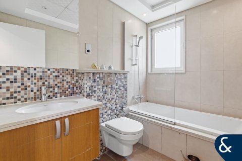 Müüa villa asukohaga Jumeirah Park, Dubai, AÜE: 5 magamistoaga, 476 m² Nr 697600 - pilt 18