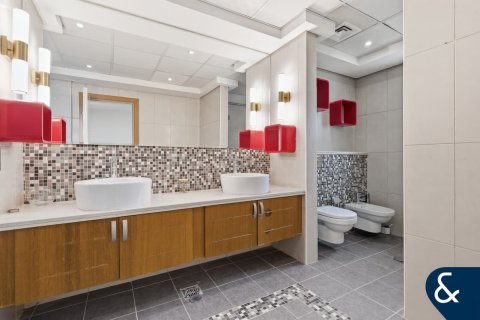 Müüa villa asukohaga Jumeirah Park, Dubai, AÜE: 5 magamistoaga, 476 m² Nr 697600 - pilt 12