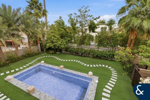 Müüa villa asukohaga Jumeirah Park, Dubai, AÜE: 5 magamistoaga, 476 m² Nr 697600 - pilt 13