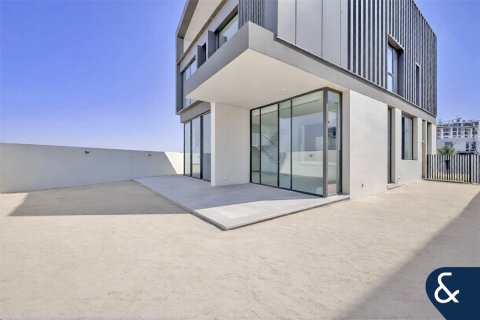 Villa till försäljning i Dubai, UAE 5 sovrum, 543 kvm Nr. 697602 - fotografi 9