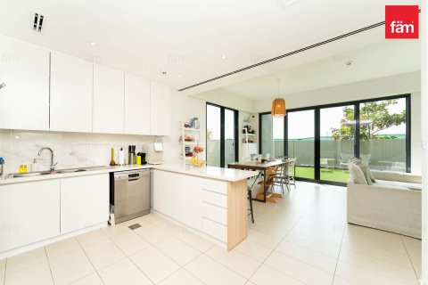 Vilă de vânzare în Dubai, EAU 3 dormitoare, 252 mp.  №732905 - poză 7