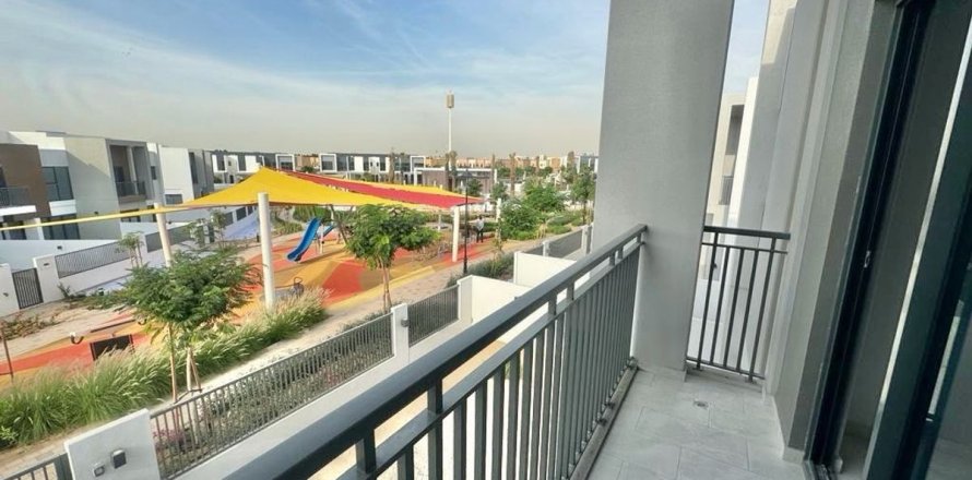 Vila u Dubai, UAE 329.2 m2, 4 spavaćih soba Br. 732904