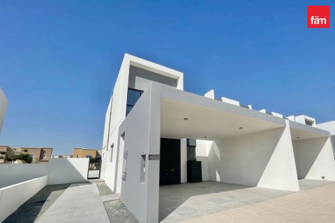 Vila u Dubai, UAE 4 spavaćih soba, 329.2 m2 Br. 732904 - fotografija 2