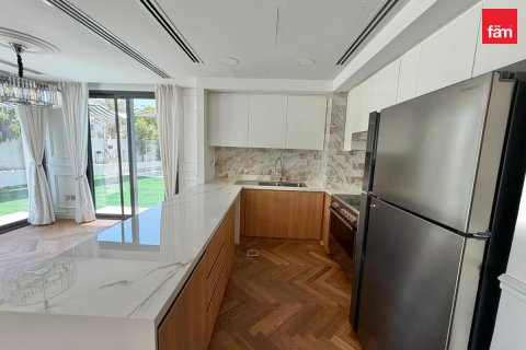 Villa Dubaijā, AAE 4 istabas, 329.2 m2 Nr. 732904 - attēls 11
