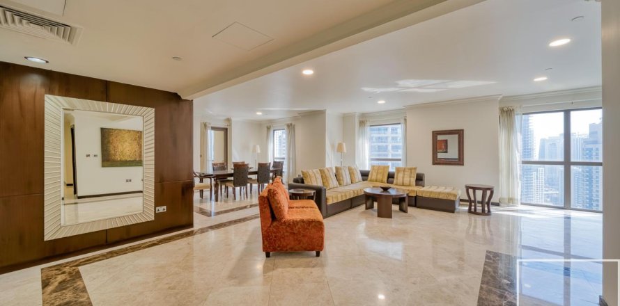 Apartment i Jumeirah Beach Residence, Dubai, UAE 4 soveværelser, 288 kvm № 650793
