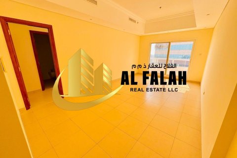 Apartment til salg i Al Khan, Sharjah, UAE 3 soveværelser, 172 kvm № 650799 - foto 2