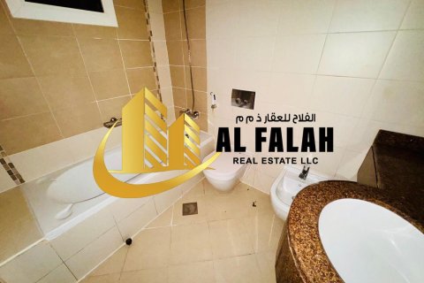 Apartment til salg i Al Khan, Sharjah, UAE 3 soveværelser, 172 kvm № 650799 - foto 6