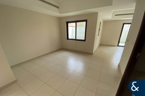 Villa Reem, Dubaijā, AAE 4 istabas, 234 m2 Nr. 688569 - attēls 12