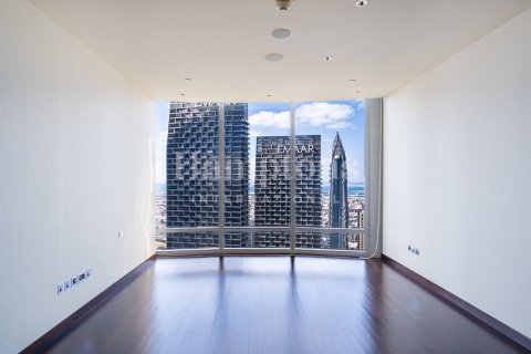 Huoneisto Burj Khalifa, Dubai, Arabiemiraatit 1 makuuhuone, 101.81982994 m2 № 651202 - kuva 3