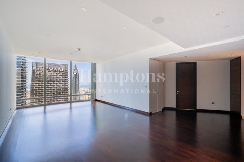 Huoneisto Burj Khalifa, Dubai, Arabiemiraatit 1 makuuhuone, 101.81982994 m2 № 651202 - kuva 2