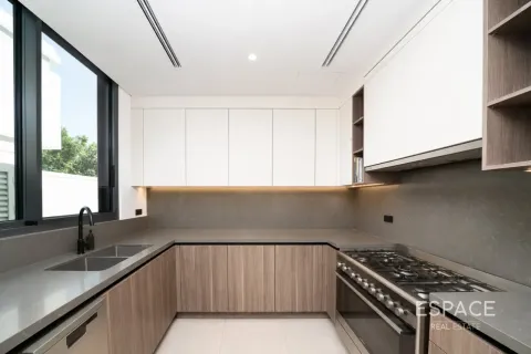 Villa te huur in Tilal Al Ghaf, Dubai, VAE 4 slaapkamers, 372 vr.m., nr 738241 - foto 5