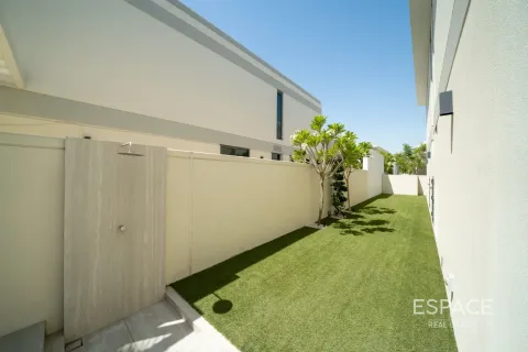 Villa te huur in Tilal Al Ghaf, Dubai, VAE 4 slaapkamers, 372 vr.m., nr 738241 - foto 15