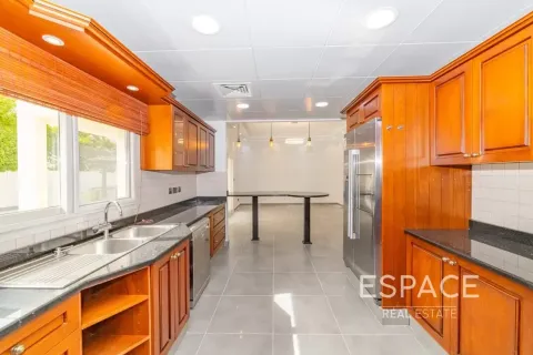 Вилла Meadows, Дубай, БАӘ-да 4 жатын бөлмелер, 373 м² № 738244 - фото 11