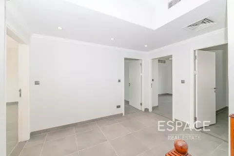 Вилла Meadows, Дубай, БАӘ-да 4 жатын бөлмелер, 373 м² № 738244 - фото 15