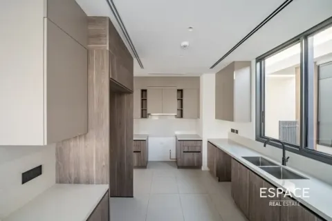 Villa à louer à Tilal Al Ghaf, Dubai, EAU 5 chambres, 483 m2 № 738245 - photo 2