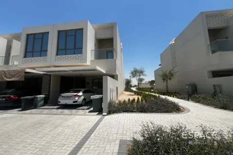 Вилла Al Furjan, Дубай, БАӘ-да 4 жатын бөлмелер, 242 м² № 738246 - фото 1