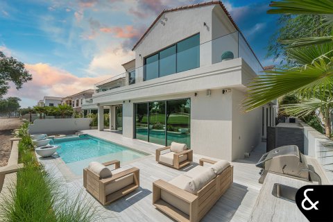 Huvila Jumeirah Golf Estates, Dubai, Arabiemiraatit 5 makuuhuonetta, 672 m2 № 698077 - kuva 30