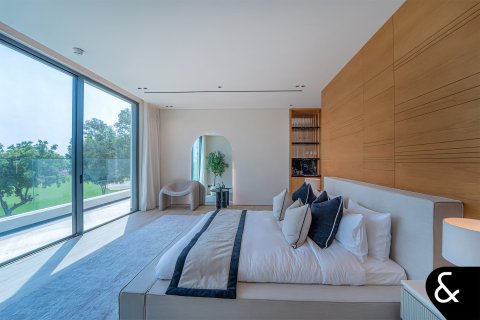 Huvila Jumeirah Golf Estates, Dubai, Arabiemiraatit 5 makuuhuonetta, 672 m2 № 698077 - kuva 17