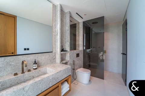 Huvila Jumeirah Golf Estates, Dubai, Arabiemiraatit 5 makuuhuonetta, 672 m2 № 698077 - kuva 22