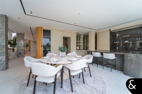 Huvila Jumeirah Golf Estates, Dubai, Arabiemiraatit 5 makuuhuonetta, 672 m2 № 698077 - kuva 14