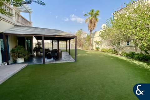 Vilë në Jumeirah Village Triangle, Dubai, Emiratet e Bashkuara Arabe 4 dhoma gjumi, 649 m2. № 667992 - Foto 19