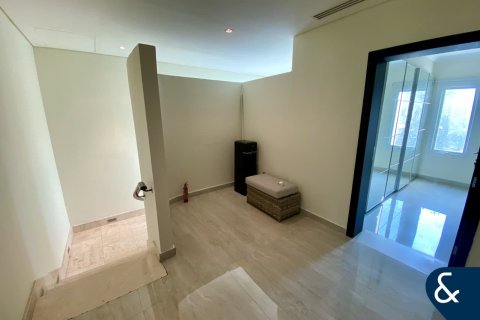 Vilë në Jumeirah Village Triangle, Dubai, Emiratet e Bashkuara Arabe 4 dhoma gjumi, 649 m2. № 667992 - Foto 29