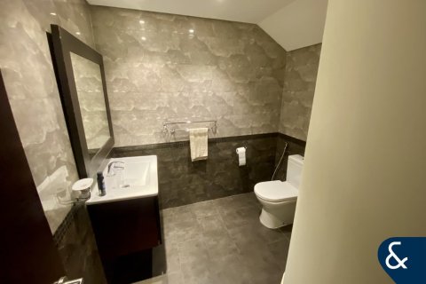 Vilë në Jumeirah Village Triangle, Dubai, Emiratet e Bashkuara Arabe 4 dhoma gjumi, 649 m2. № 667992 - Foto 8