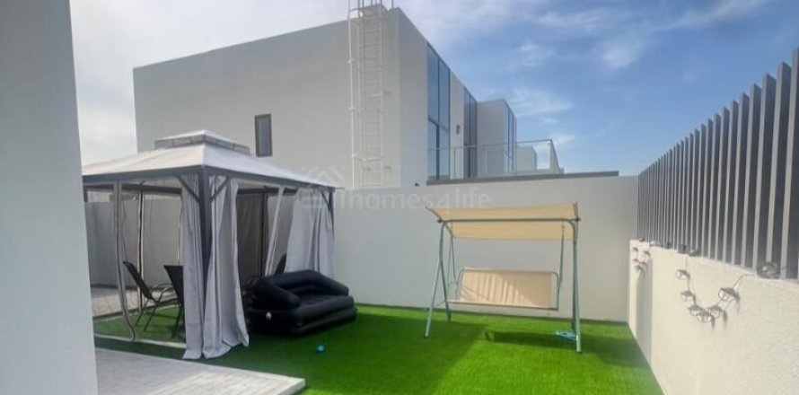 Vilë në Mohammed Bin Rashid City, Dubai, Emiratet e Bashkuara Arabe 4 dhoma gjumi, 283 m2. № 722205