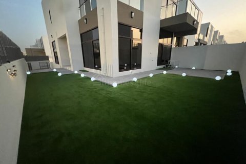 Vilë në Mohammed Bin Rashid City, Dubai, Emiratet e Bashkuara Arabe 4 dhoma gjumi, 283 m2. № 722205 - Foto 2