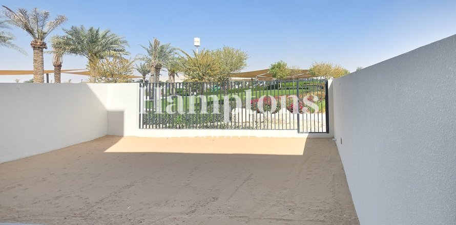 خانه شهری در The Valley، Dubai ، امارات متحده عربی 3 خوابه ، 174 متر مربع.  شماره 703409