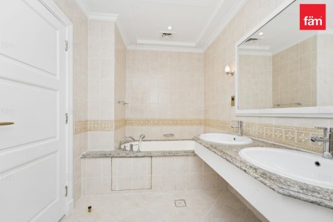 וילה להשכרה ב Palm Jumeirah, Dubai, איחוד האמירויות 4 חדרי שינה, 470 מ"ר, מספר 738974 - תמונה 10