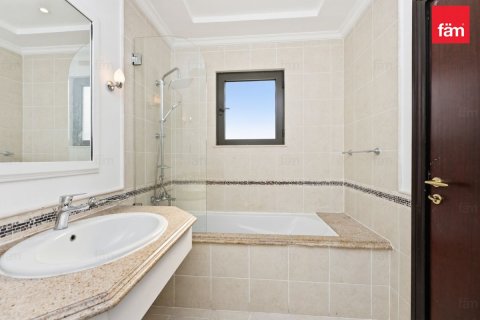 וילה להשכרה ב Palm Jumeirah, Dubai, איחוד האמירויות 4 חדרי שינה, 470 מ"ר, מספר 738974 - תמונה 12