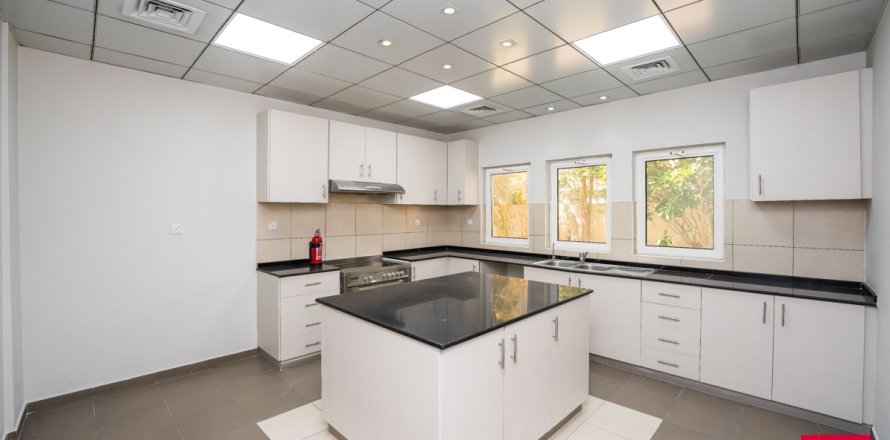 Villa i Dubai, UAE 5 sovrum, 971.5 kvm Nr. 669920