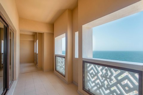 Apartment til salg i Palm Jumeirah, Dubai, UAE 2 soveværelser, 195 kvm № 642031 - foto 3