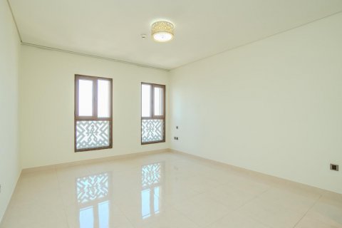 Apartment til salg i Palm Jumeirah, Dubai, UAE 2 soveværelser, 195 kvm № 642031 - foto 7