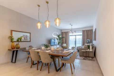 Huoneisto Umm Suqeim, Dubai, Arabiemiraatit 4 makuuhuonetta, 247 m2 № 669482 - kuva 9