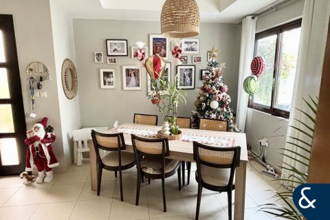 Vila u Reem, Dubai, UAE 3 spavaćih soba, 264 m2 Br. 688659 - fotografija 4