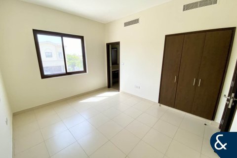 Villa te koop in Reem, Dubai, VAE 4 slaapkamers, 264 vr.m., nr 688659 - foto 13