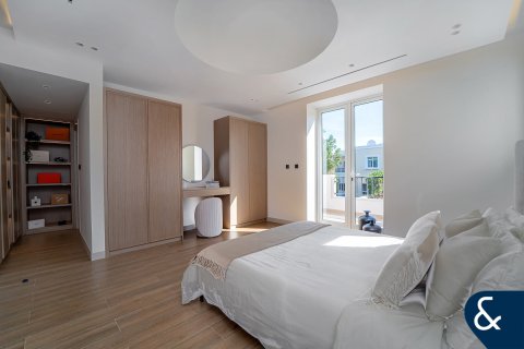 Villa te koop in Arabian Ranches, Dubai, VAE 4 slaapkamers, 231 vr.m., nr 688660 - foto 9