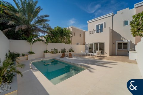 Villa in Arabian Ranches, Dubai, UAE 4 bedrooms, 231 sq.m. № 688660