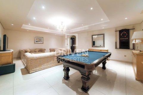 Vilă de închiriat în Palm Jumeirah, Dubai, EAU 5 dormitoare, 631 mp.  №655402 - poză 13